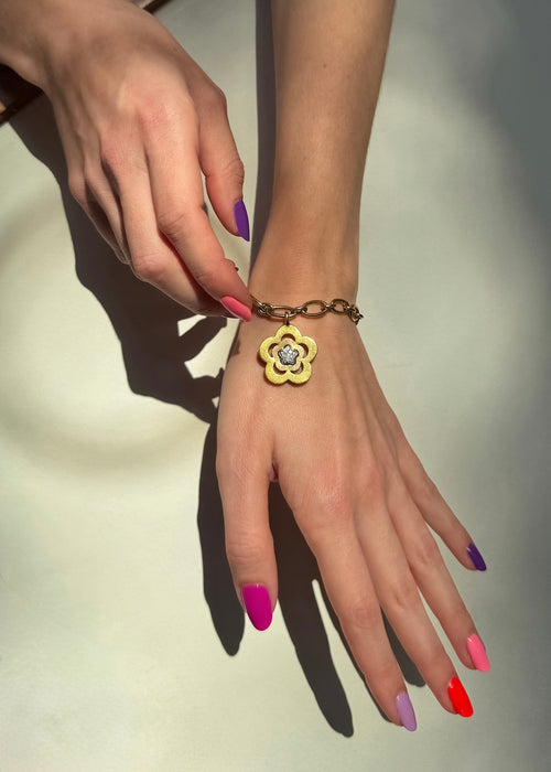 18k Diamond Flower Charm Bracelet