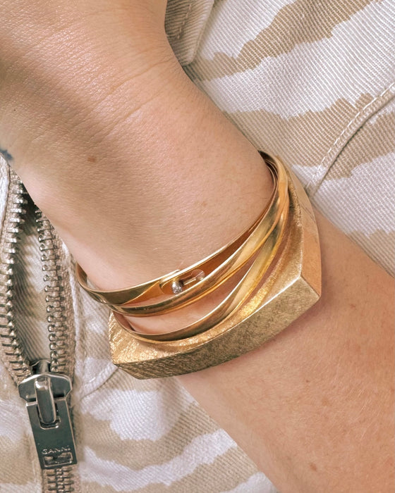 14k Textured Square Hinged Bracelet