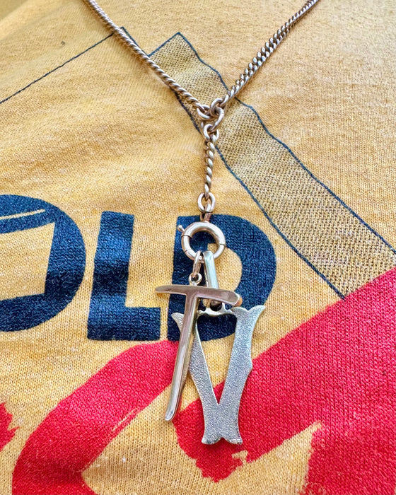 Scottish 9k Letter V Charm