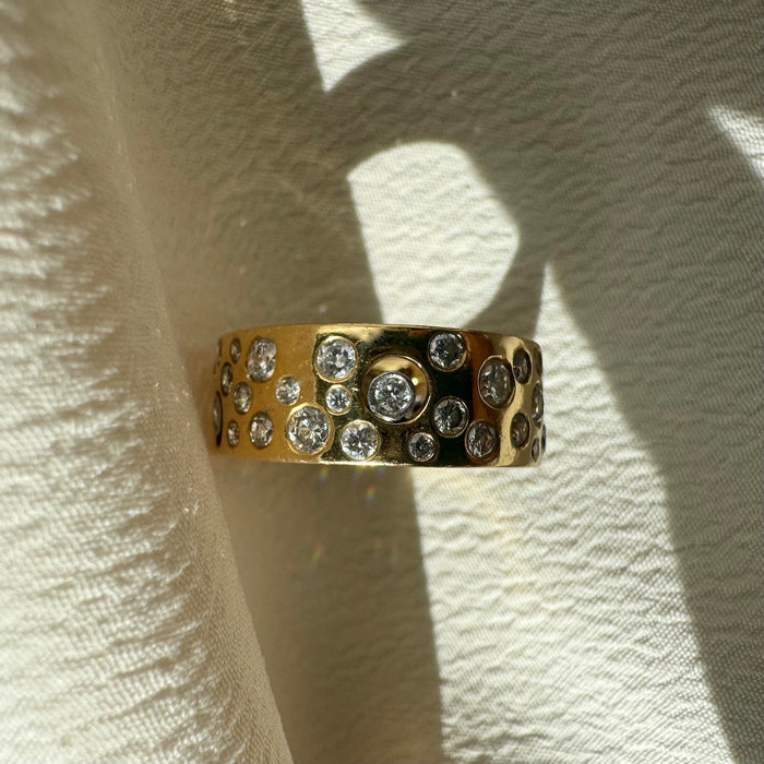18k Diamond Bubbles Eternity Band