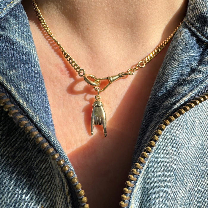14k Solid Mano Cornuto Charm