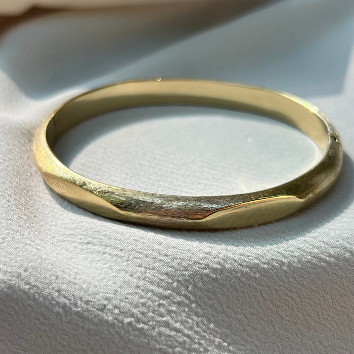 18k Four Panel Hinged Bangle Bracelet