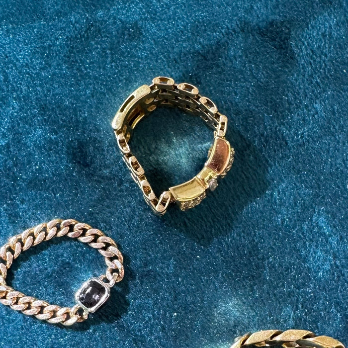 18k Diamond Bow Chain Ring