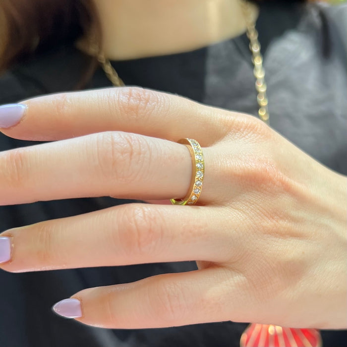 18k Chunky Diamond Band