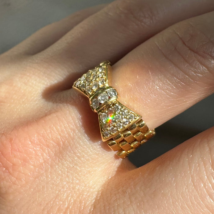 18k Diamond Bow Chain Ring