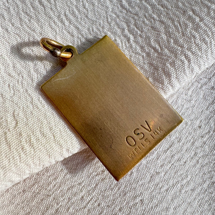 14k Enamel Man & Horse Tavern Charm
