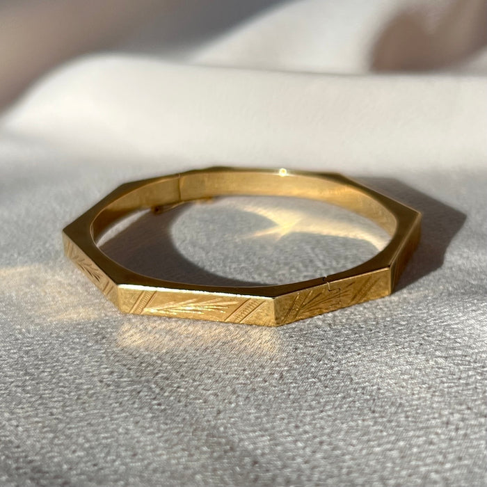 14k Hex Etched Hinged Bracelet