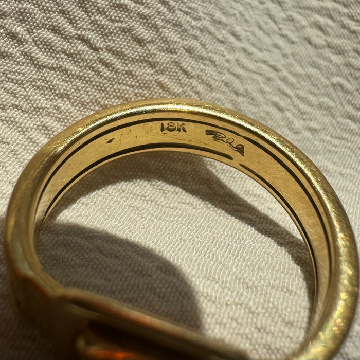 18k Sugarloaf Cabochon Garnet Ring