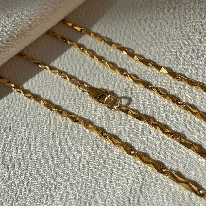 21.6k 26" Geometric Chain