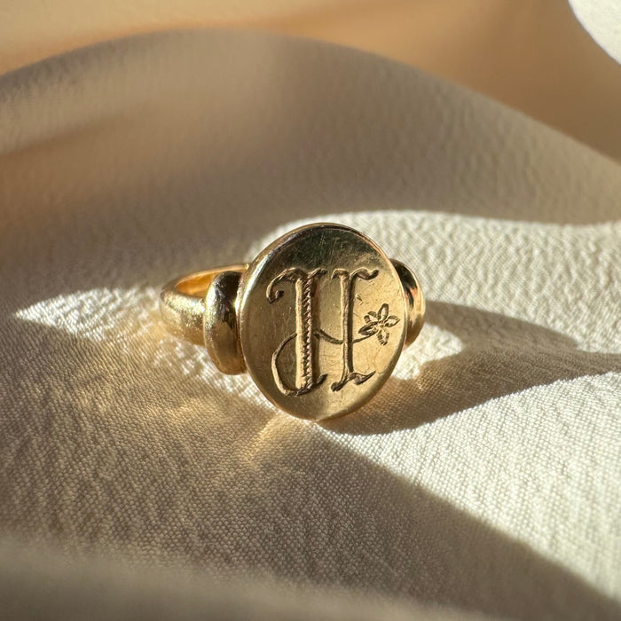 Hand Engraved 9k Letter H Signet Ring