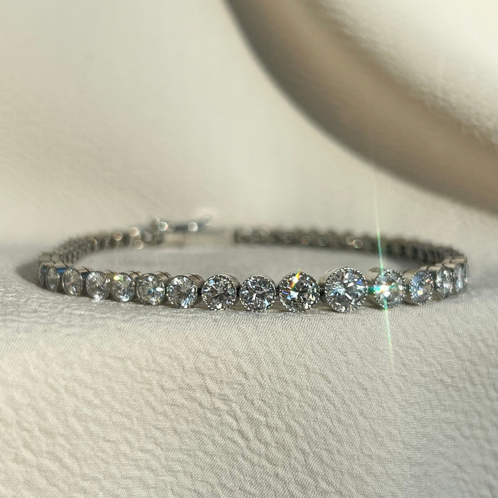 Platinum 5.8 Carat Graduated Diamond Tennis Bracelet