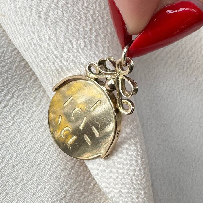 Scottish 9k I LOVE YOU Spinner