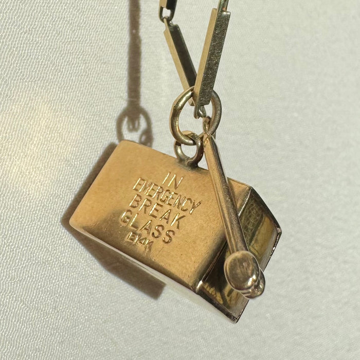 14k Mid Century "Mad Money" Charm