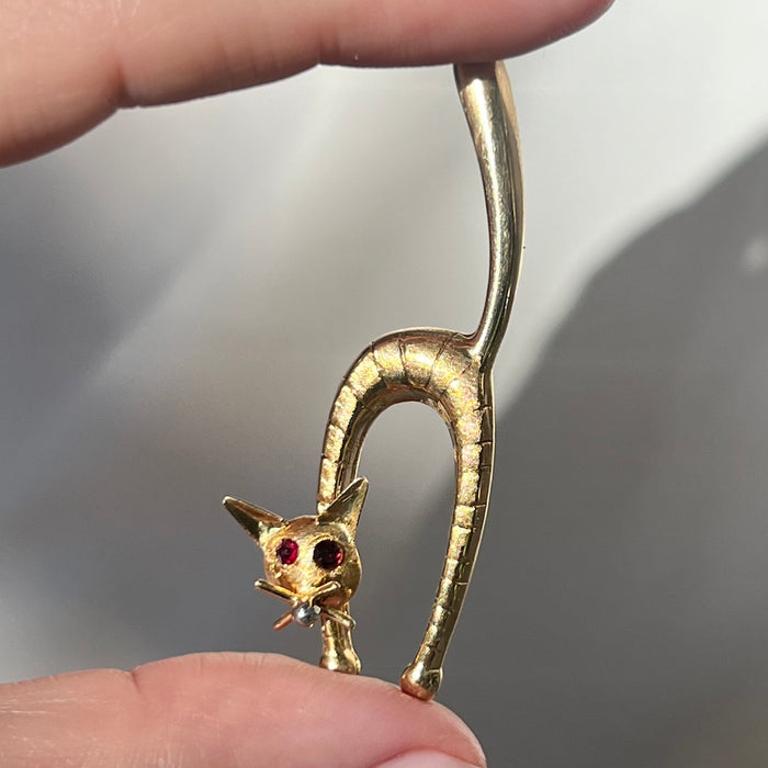 18k Scaredy Cat Pendant