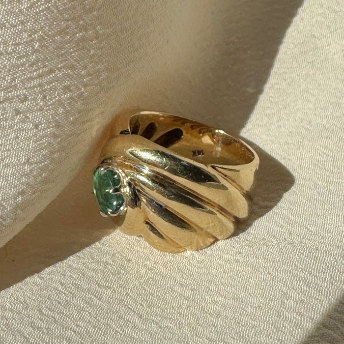 14k Emerald Tourbillon Swirl Ring