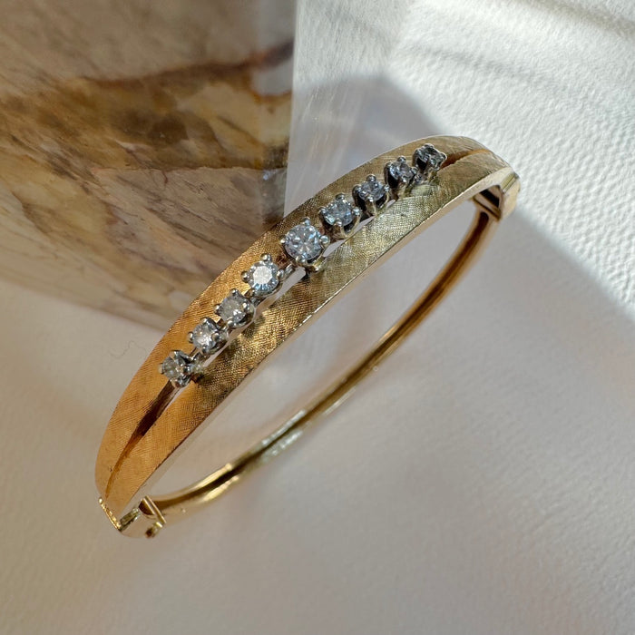 14k Florentine Diamond Hinged Bangle